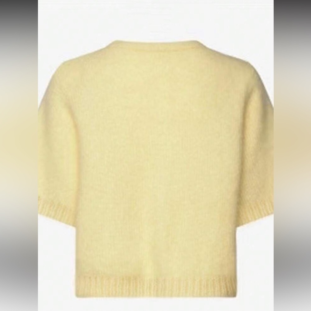 Chic Yellow Women's Cardigan - Picture 2 of 3